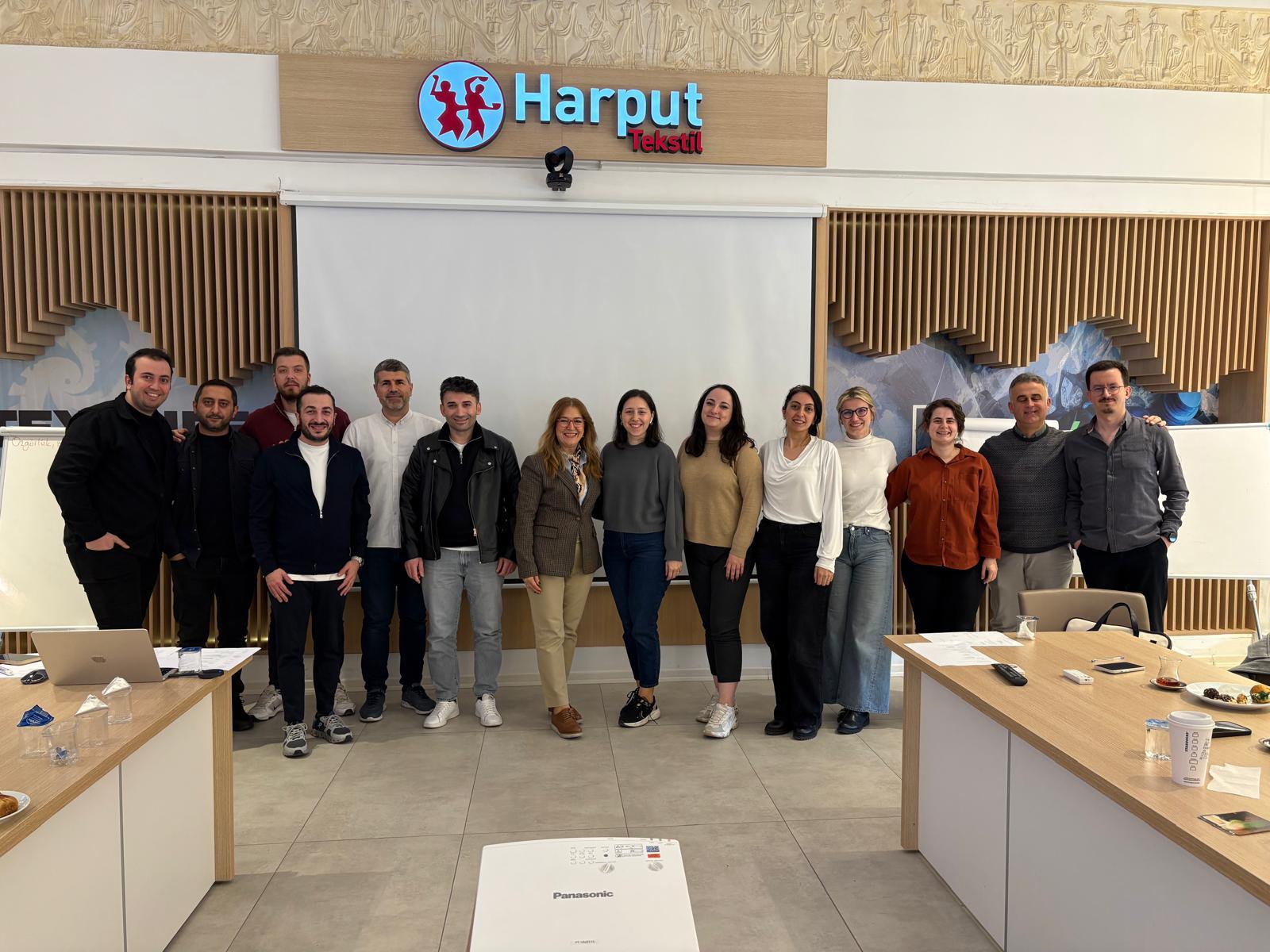 Harput Akademi İş Birliğiyle Hayata Geçirilen "Leaders Hub" Programı Başarıyla Tamamlandı